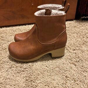 Brown Ankle Boots for Women